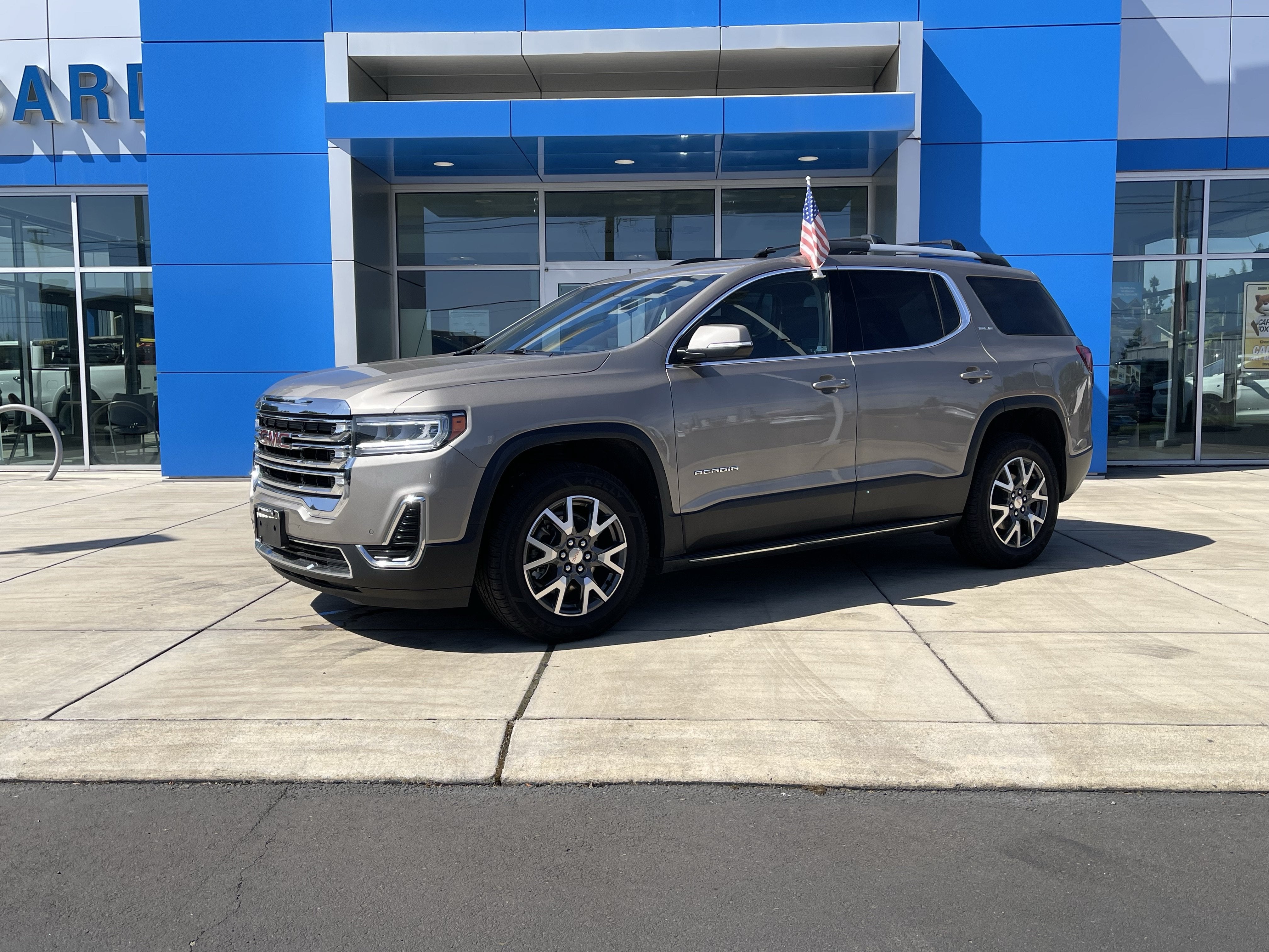 2023 GMC Acadia SLE
