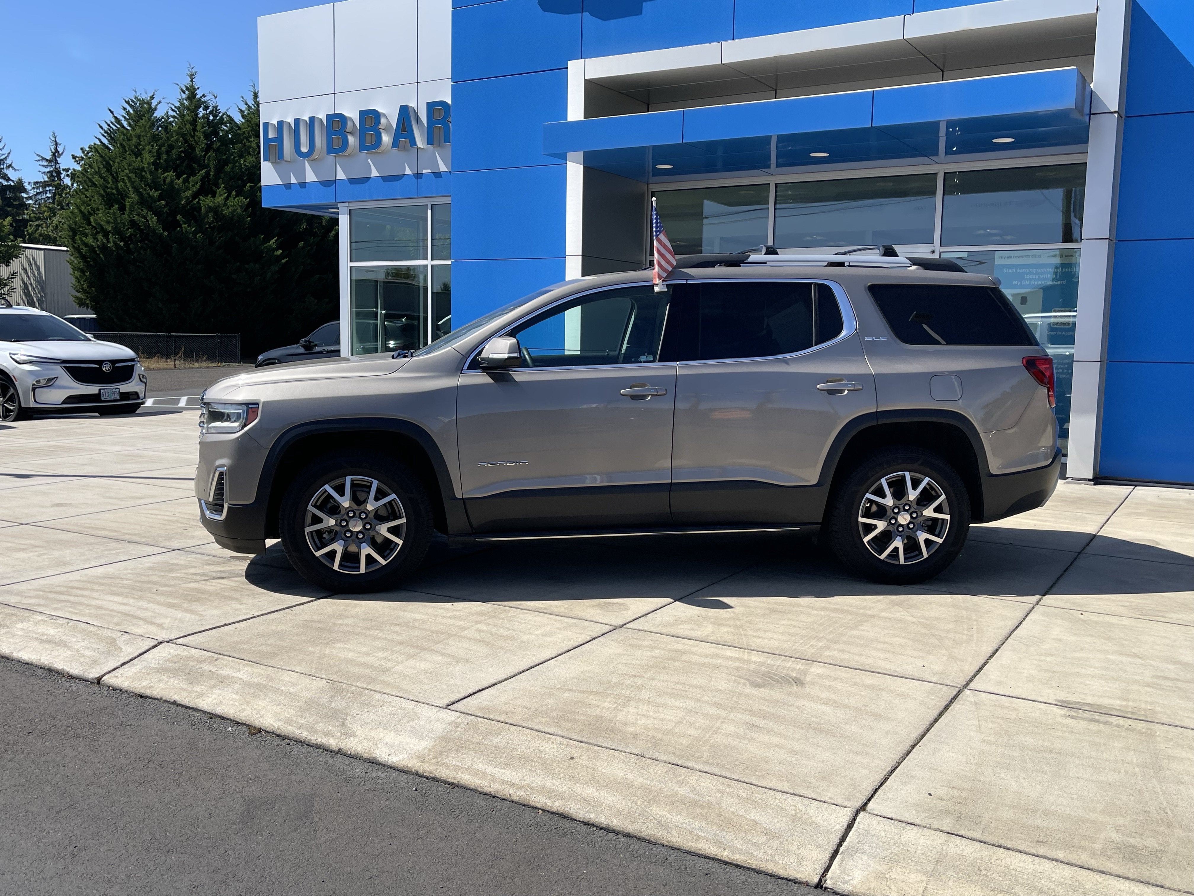 2023 GMC Acadia SLE
