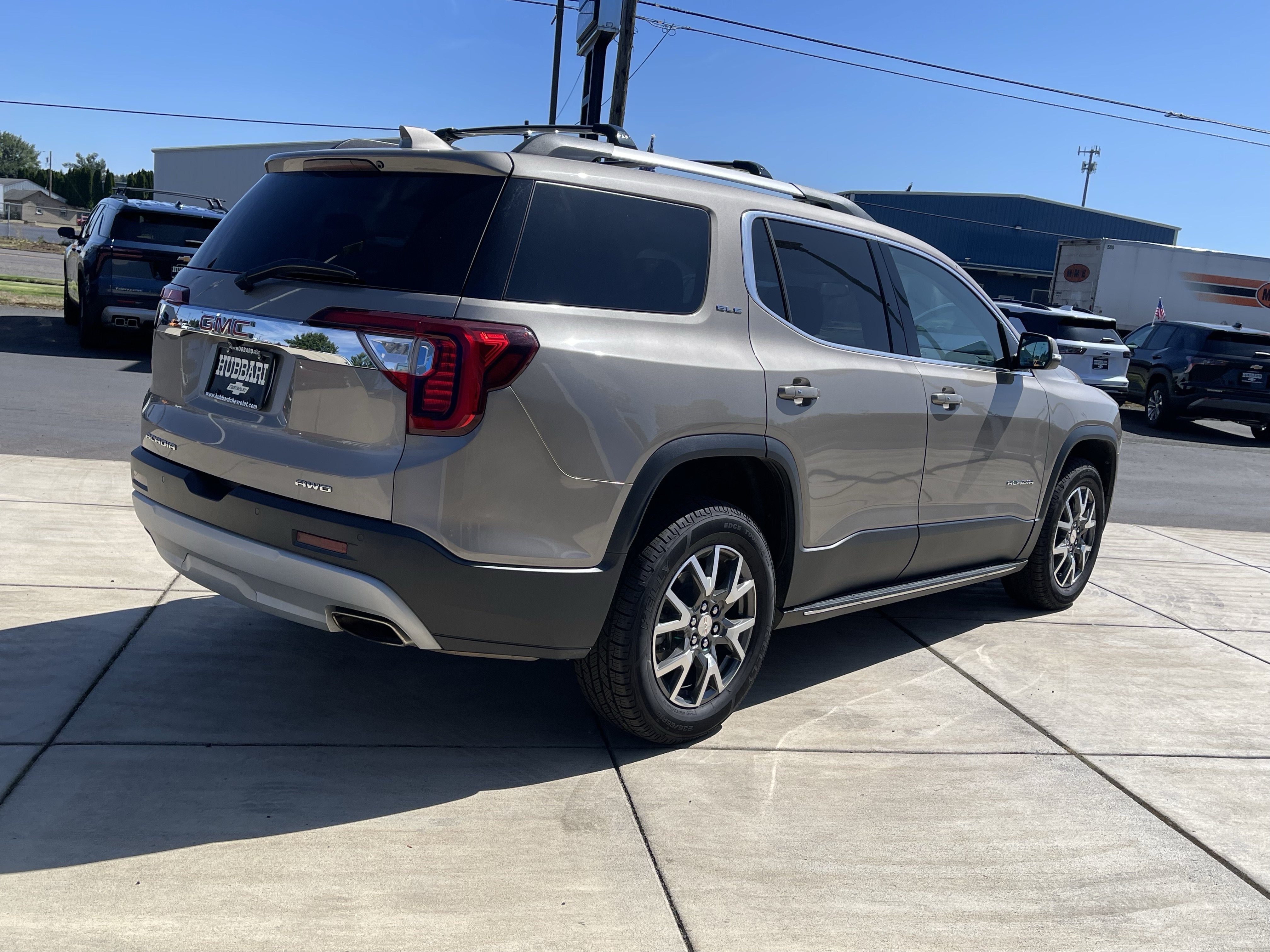 2023 GMC Acadia SLE