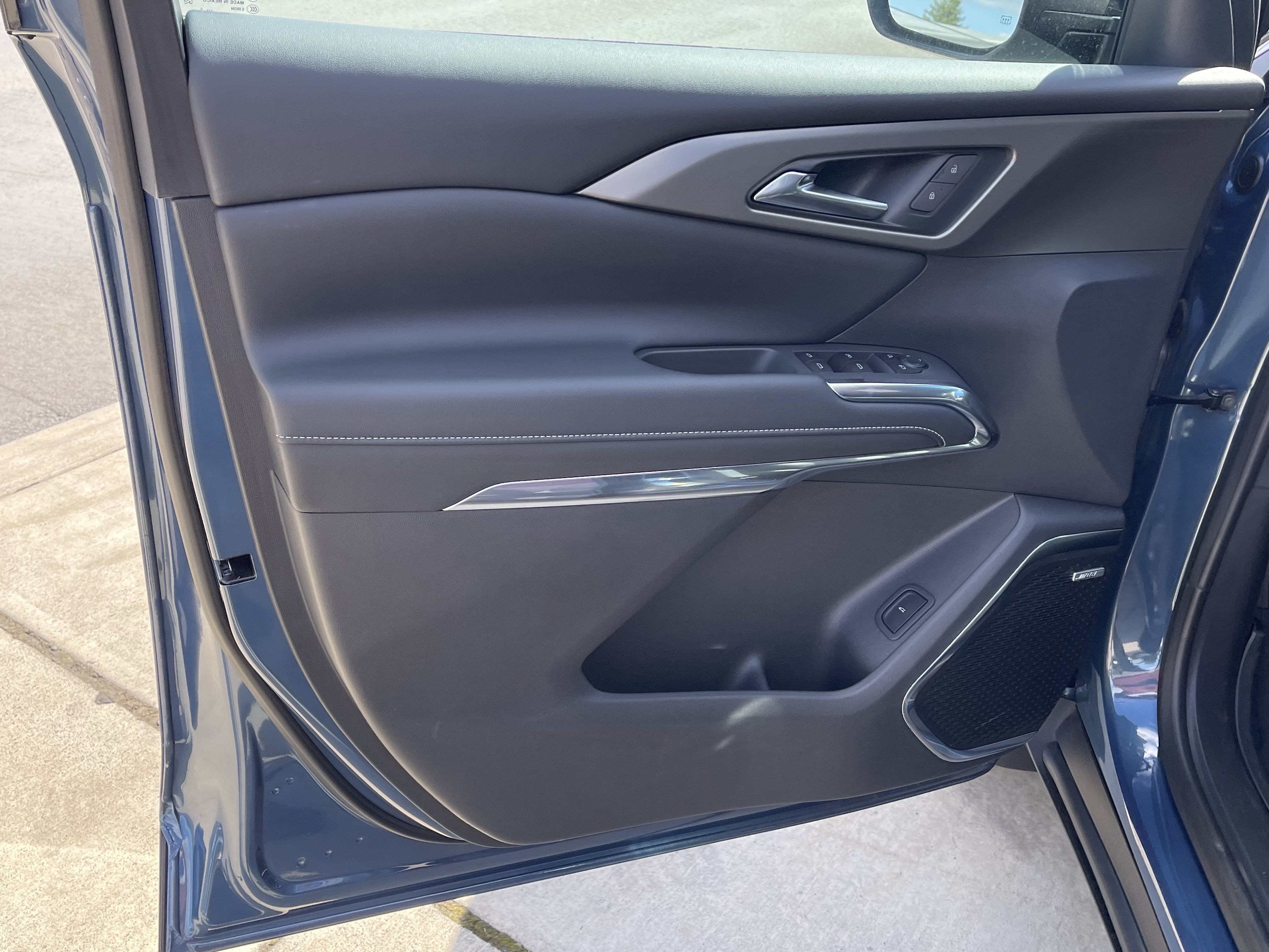 2025 Chevrolet Traverse FWD LT