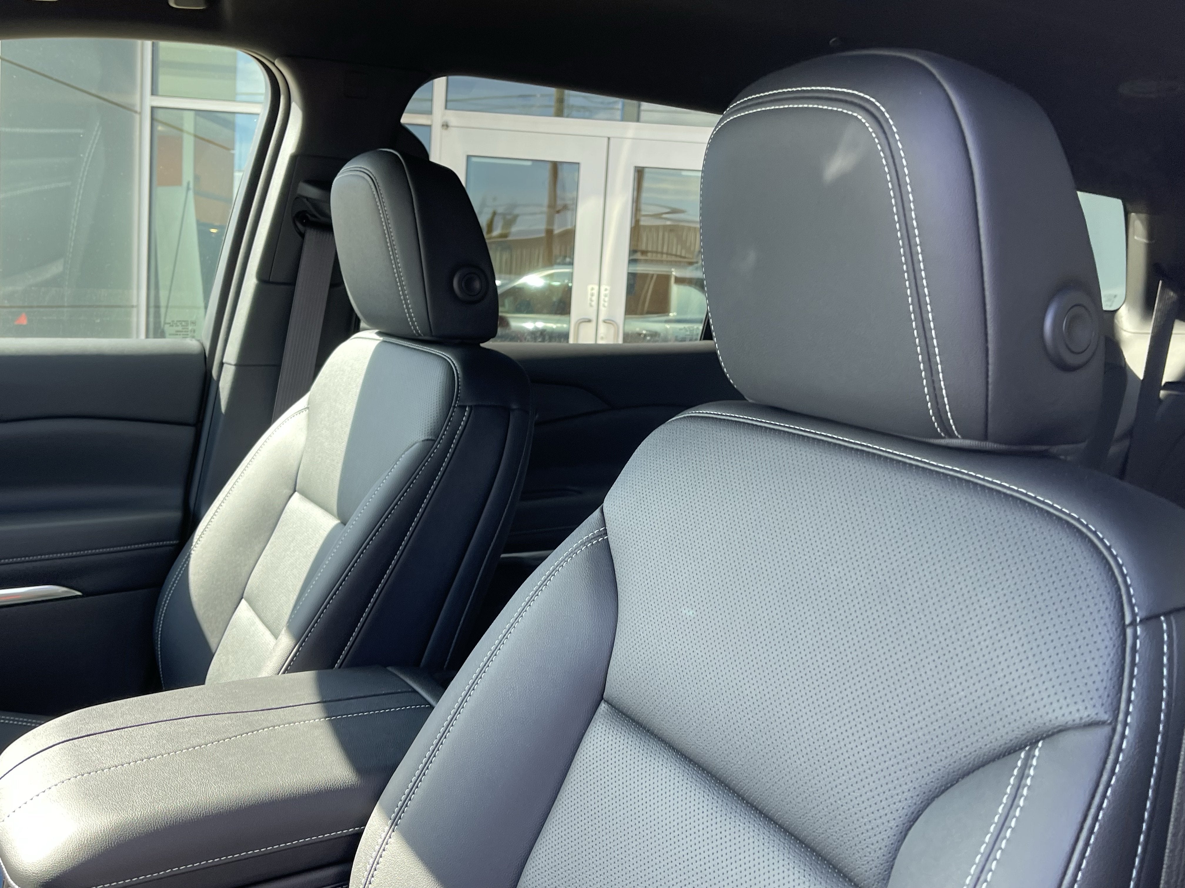 2025 Chevrolet Traverse FWD LT