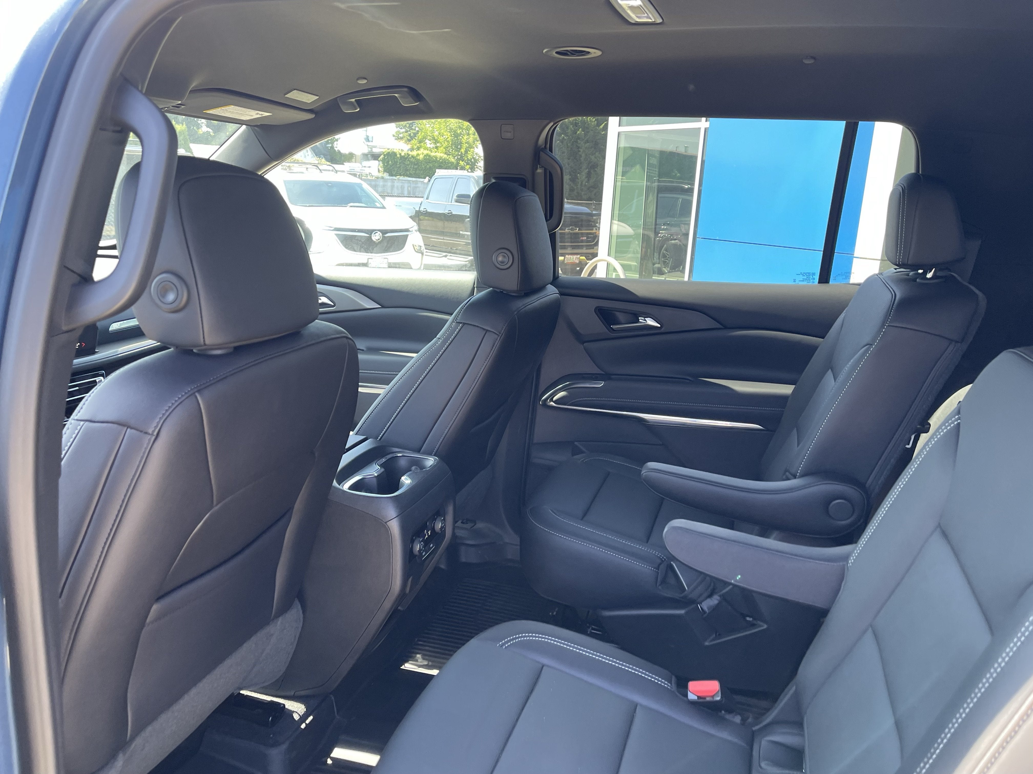 2026 Chevrolet Traverse AWD LT