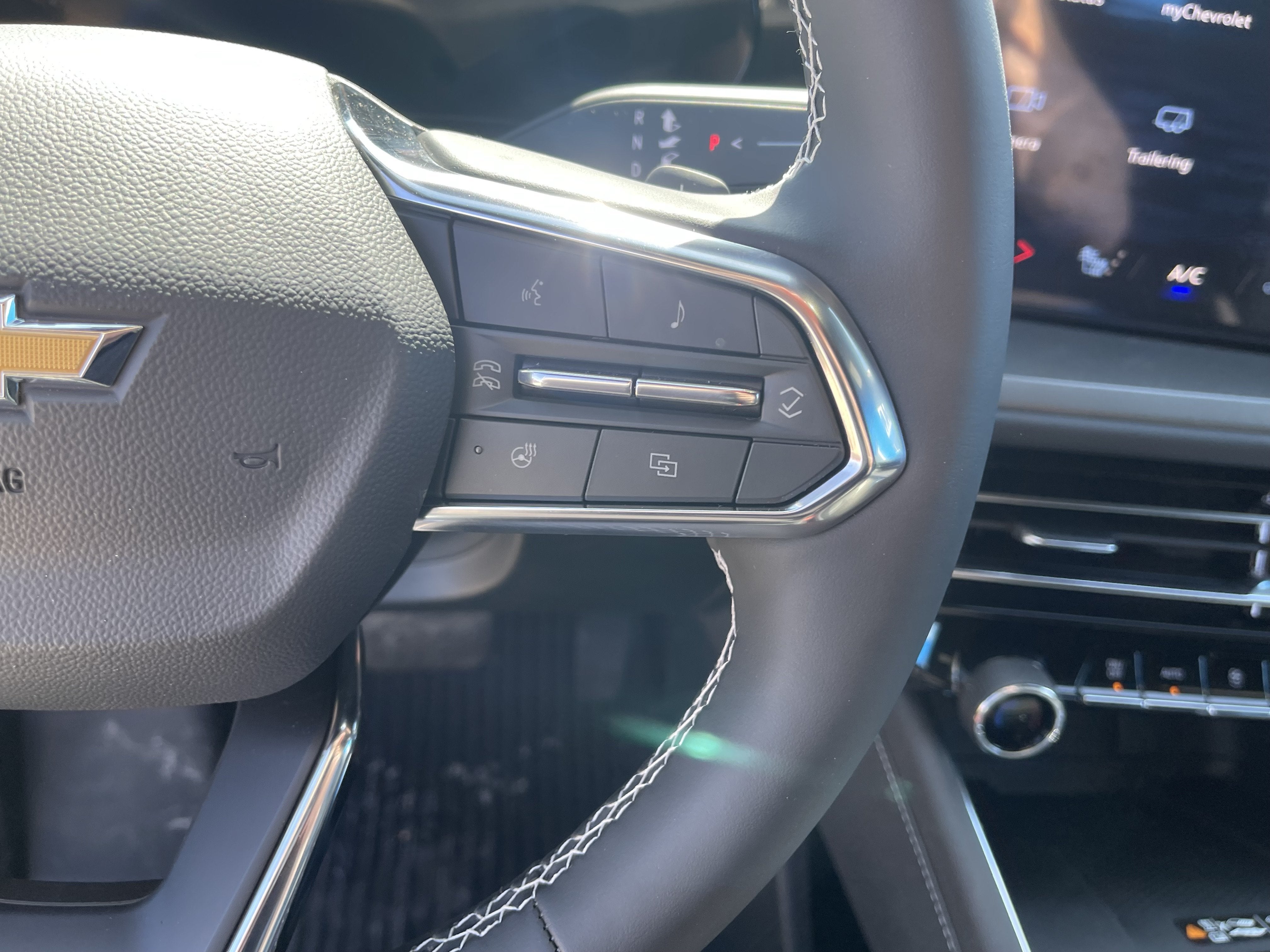 2026 Chevrolet Traverse AWD LT