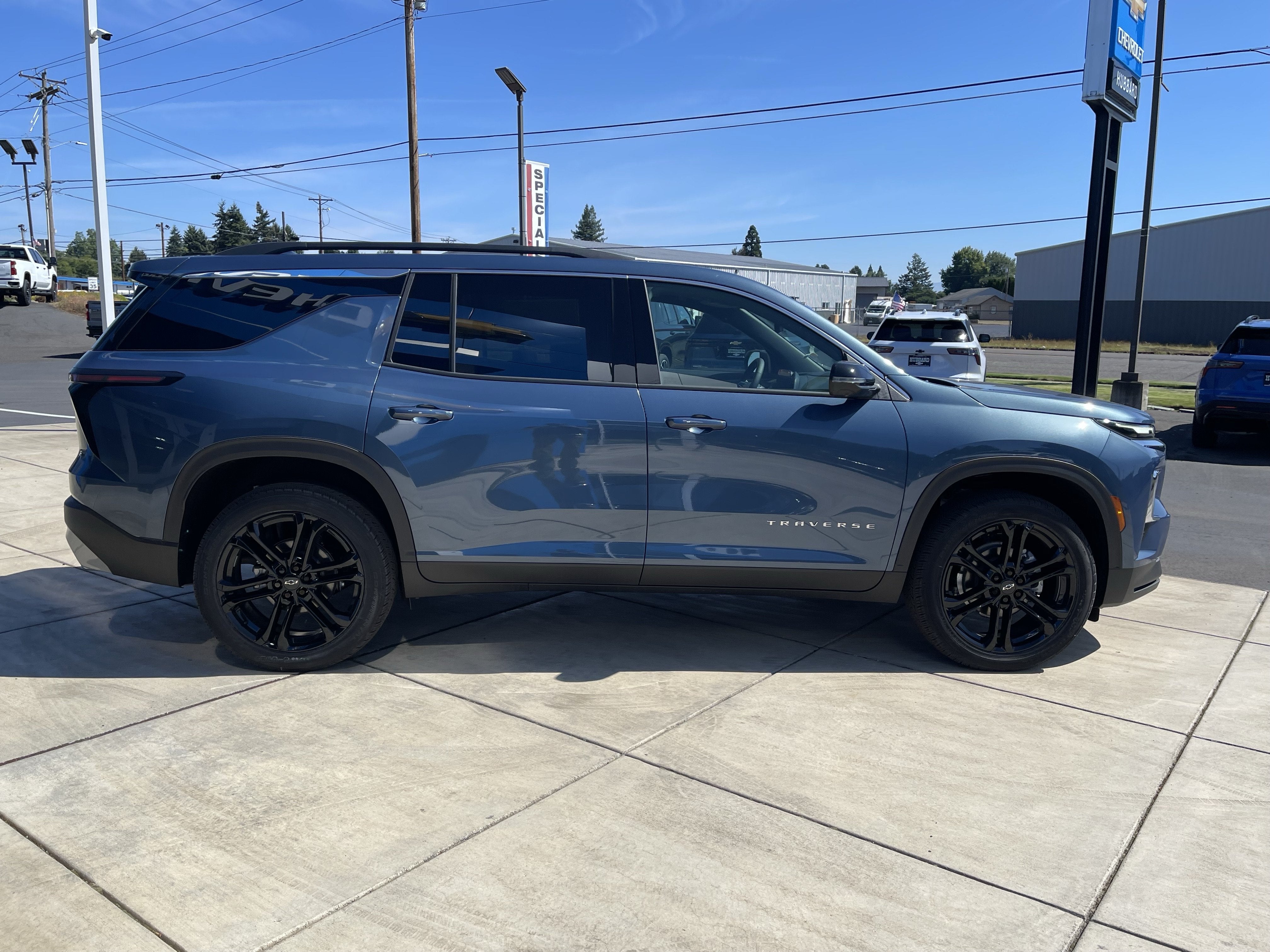 2026 Chevrolet Traverse AWD LT