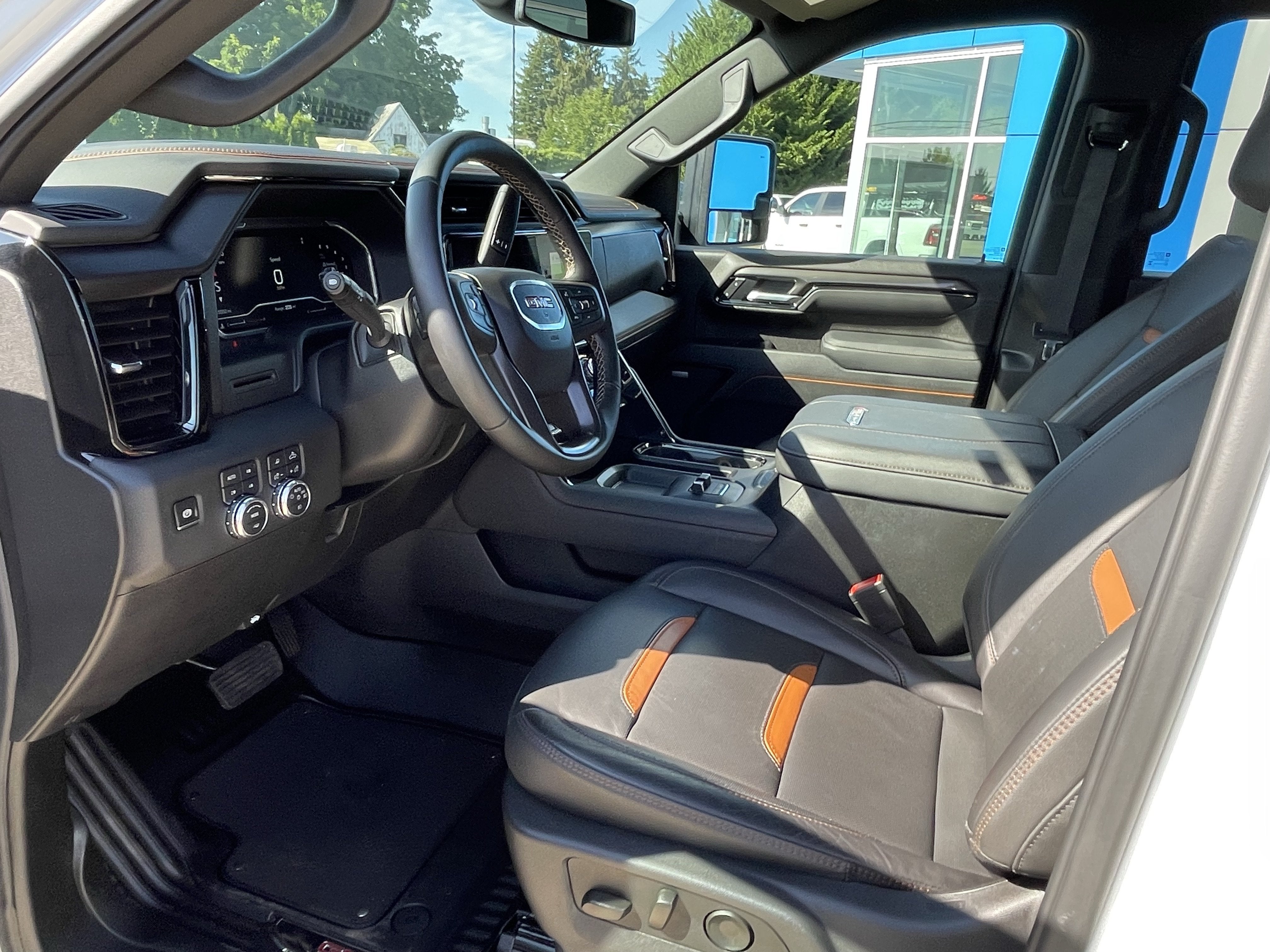 2025 GMC Sierra 2500HD AT4