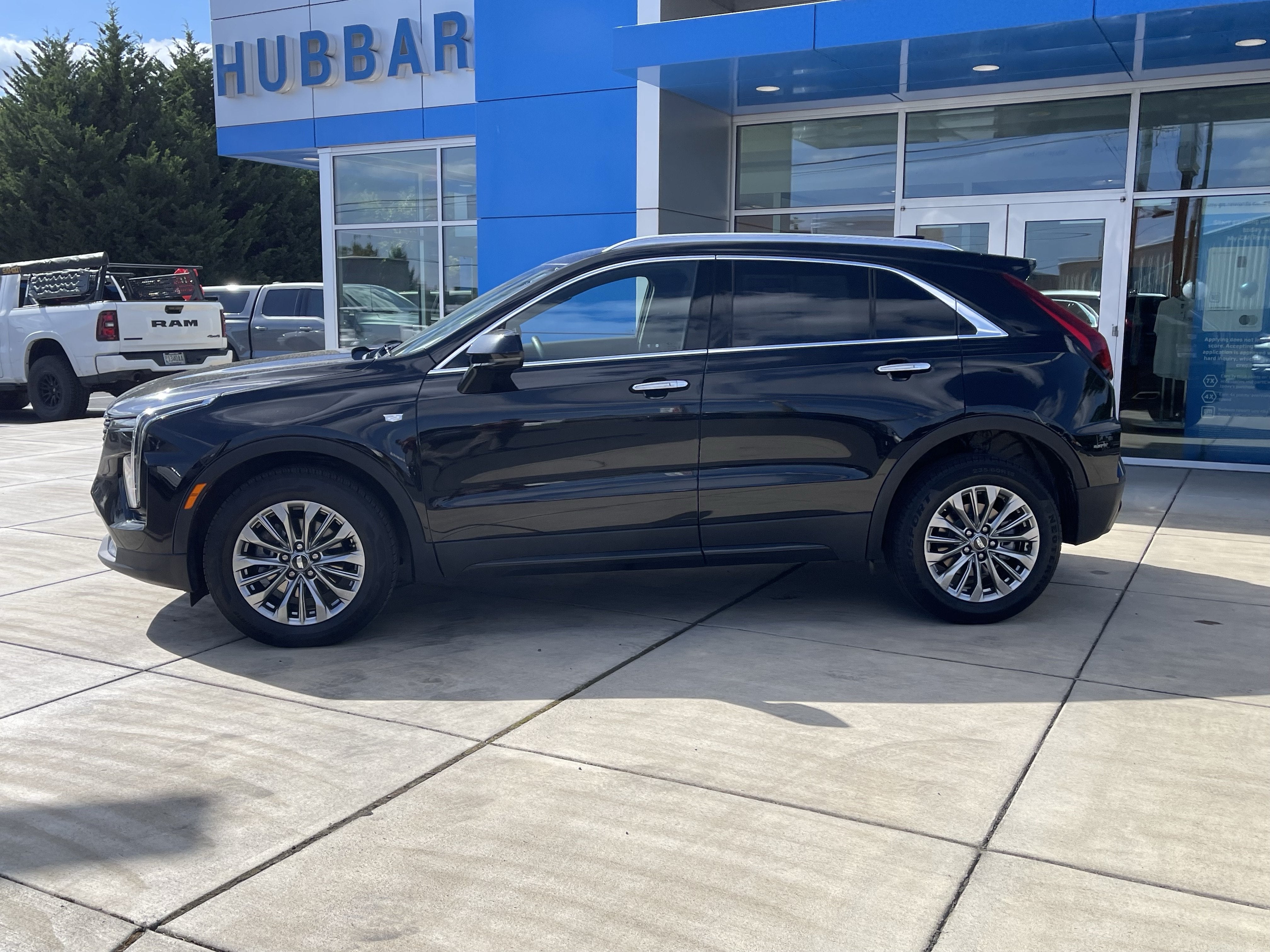 2024 Cadillac XT4 AWD Premium Luxury