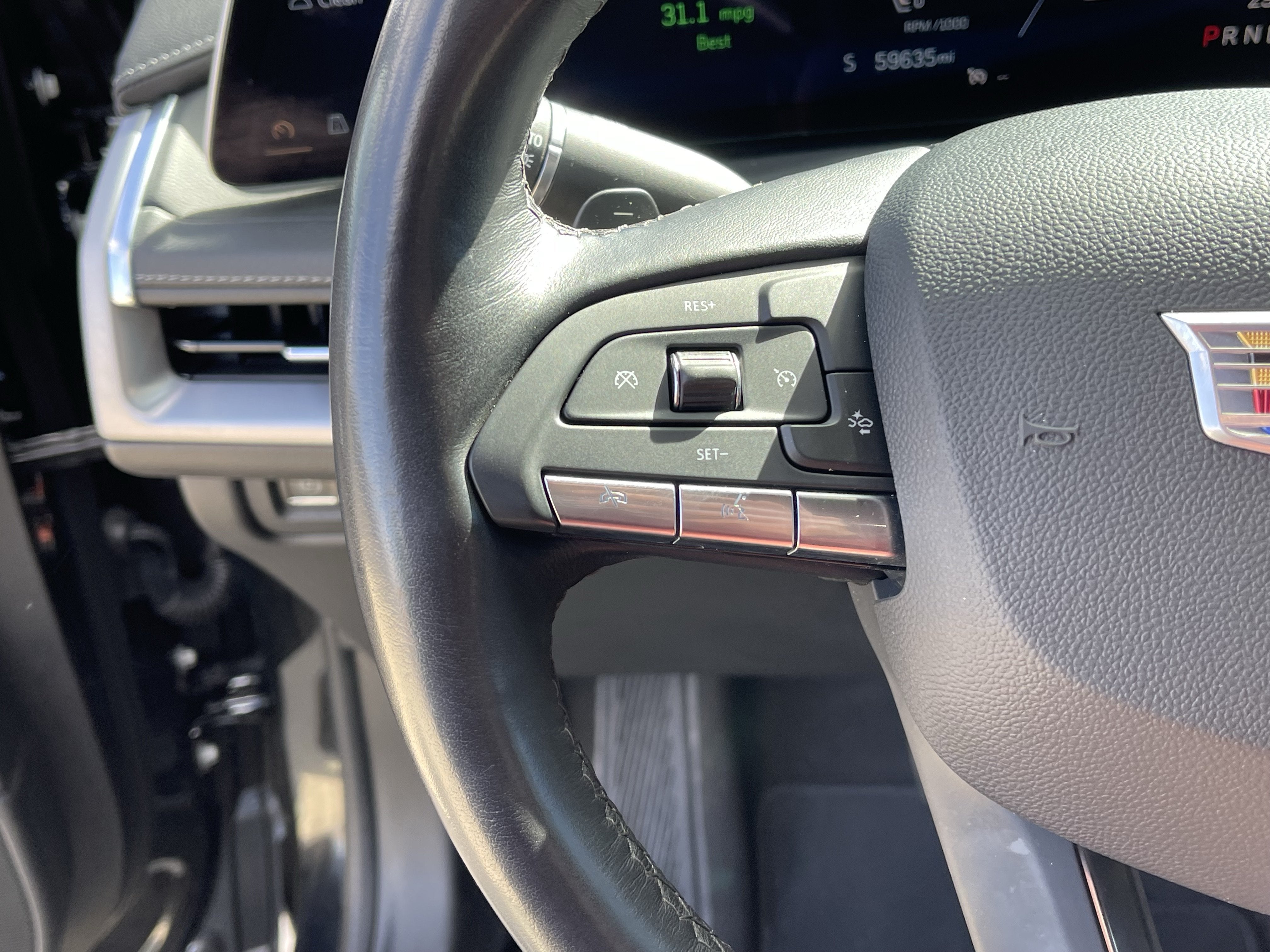 2024 Cadillac XT4 AWD Premium Luxury