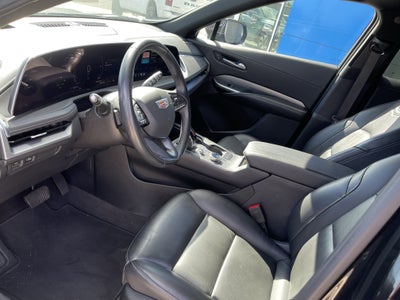 2024 Cadillac XT4 AWD Premium Luxury