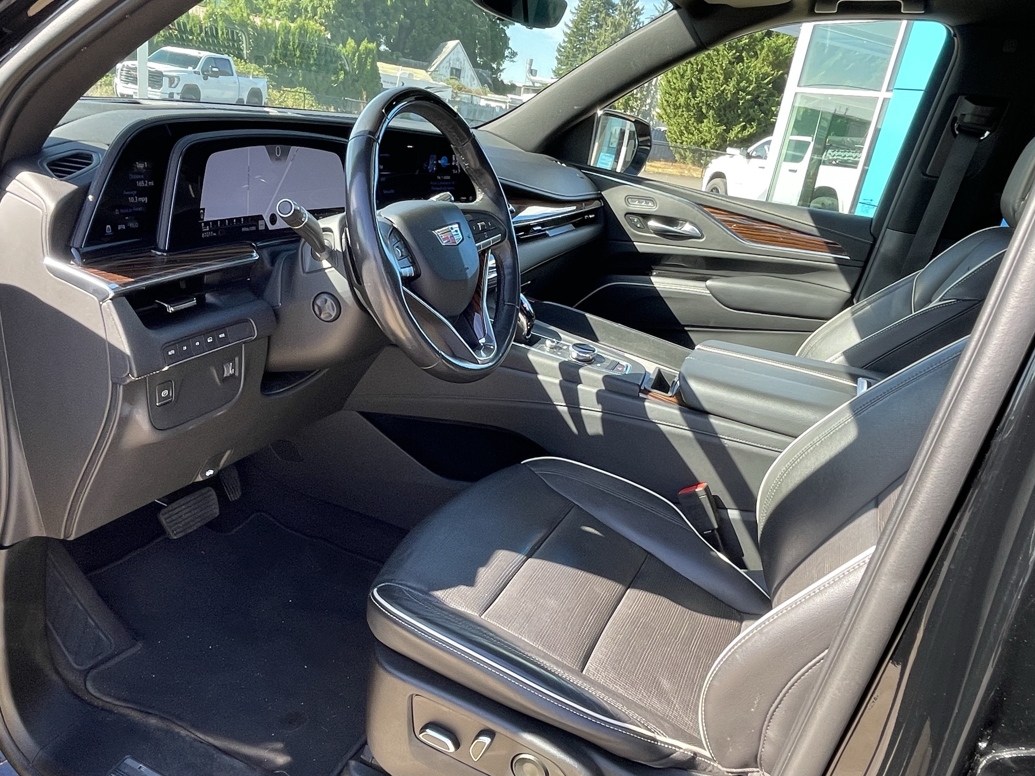 2023 Cadillac Escalade ESV 4WD Premium Luxury