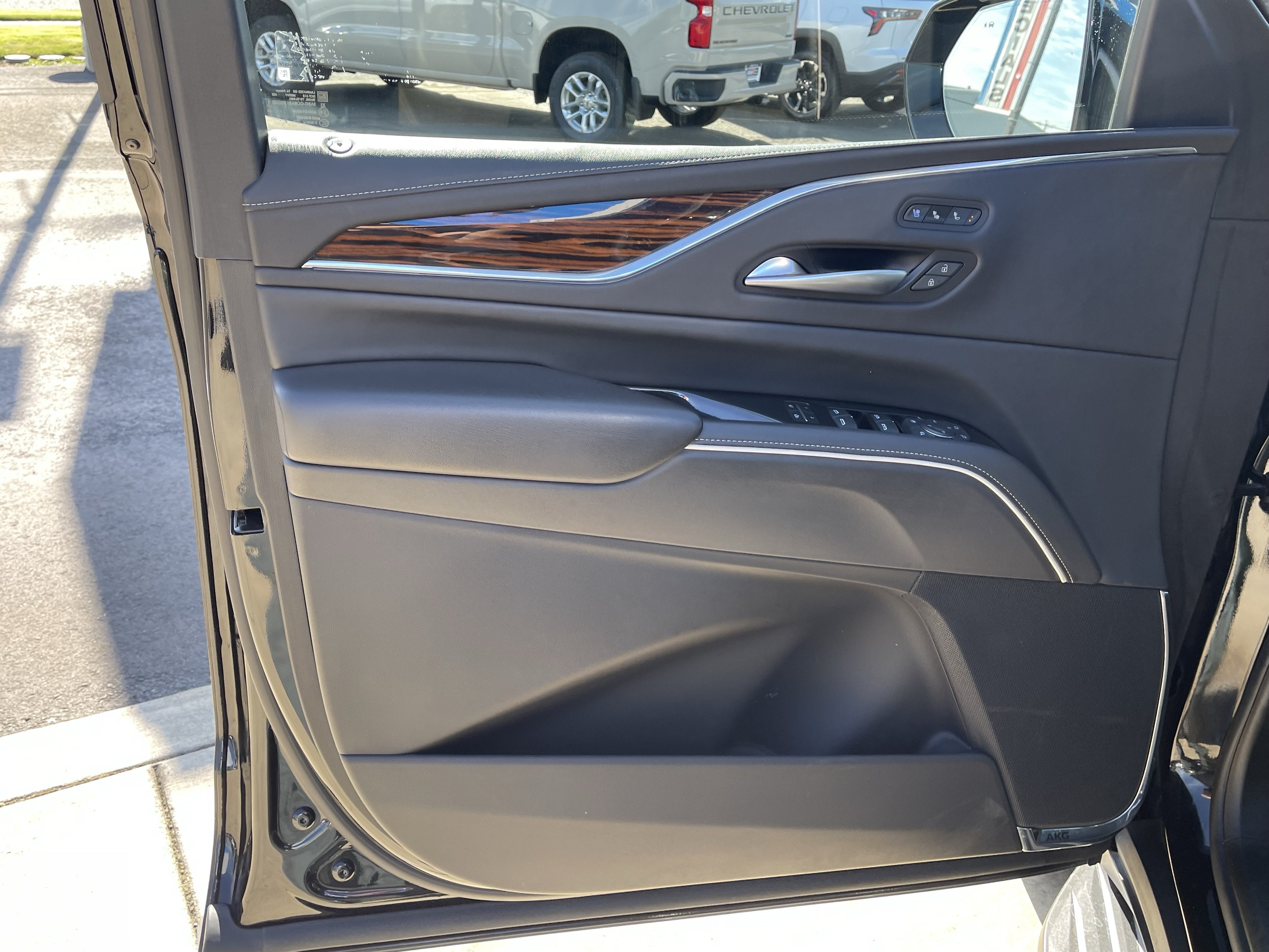 2023 Cadillac Escalade ESV 4WD Premium Luxury
