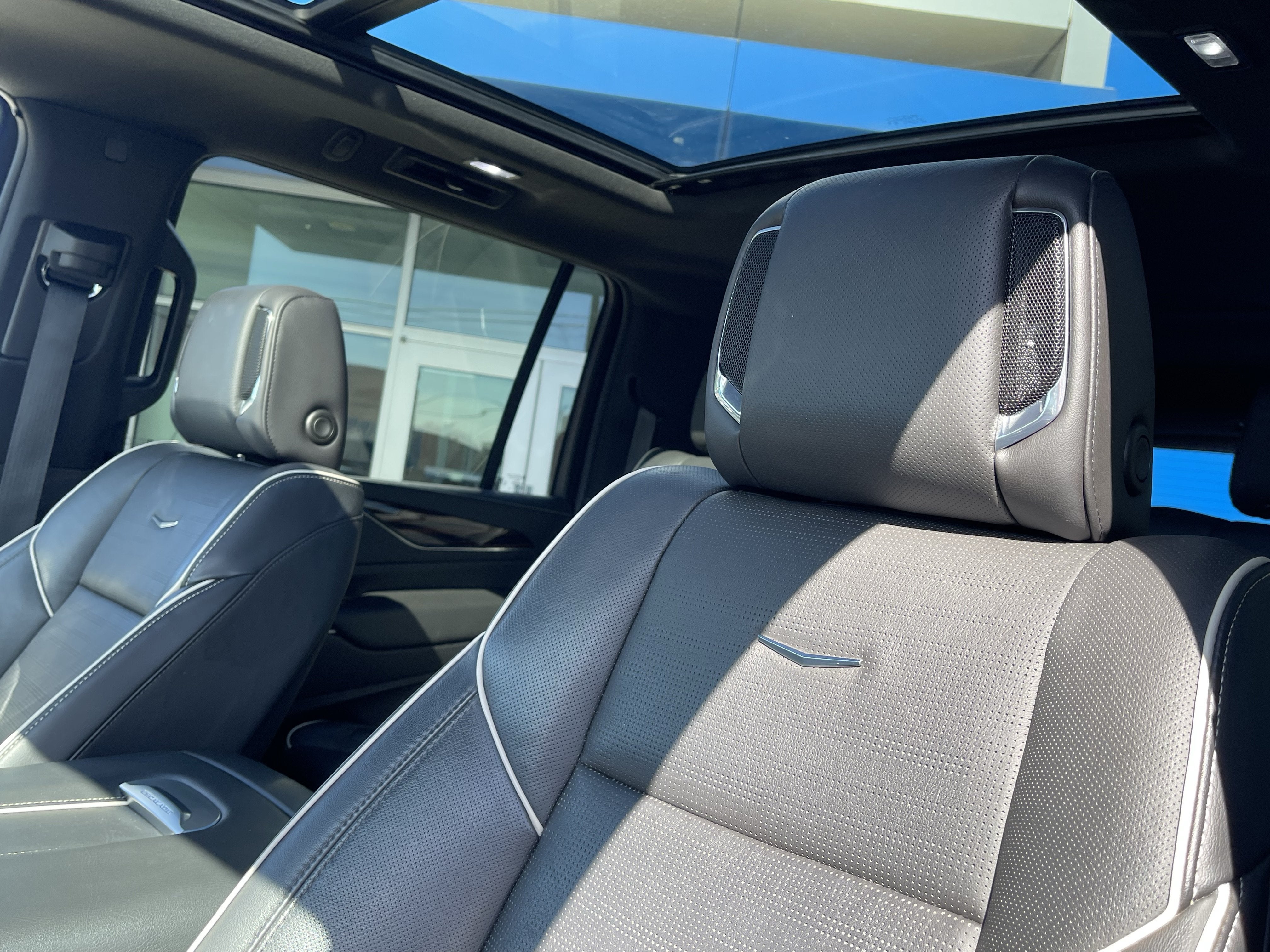 2023 Cadillac Escalade ESV 4WD Premium Luxury