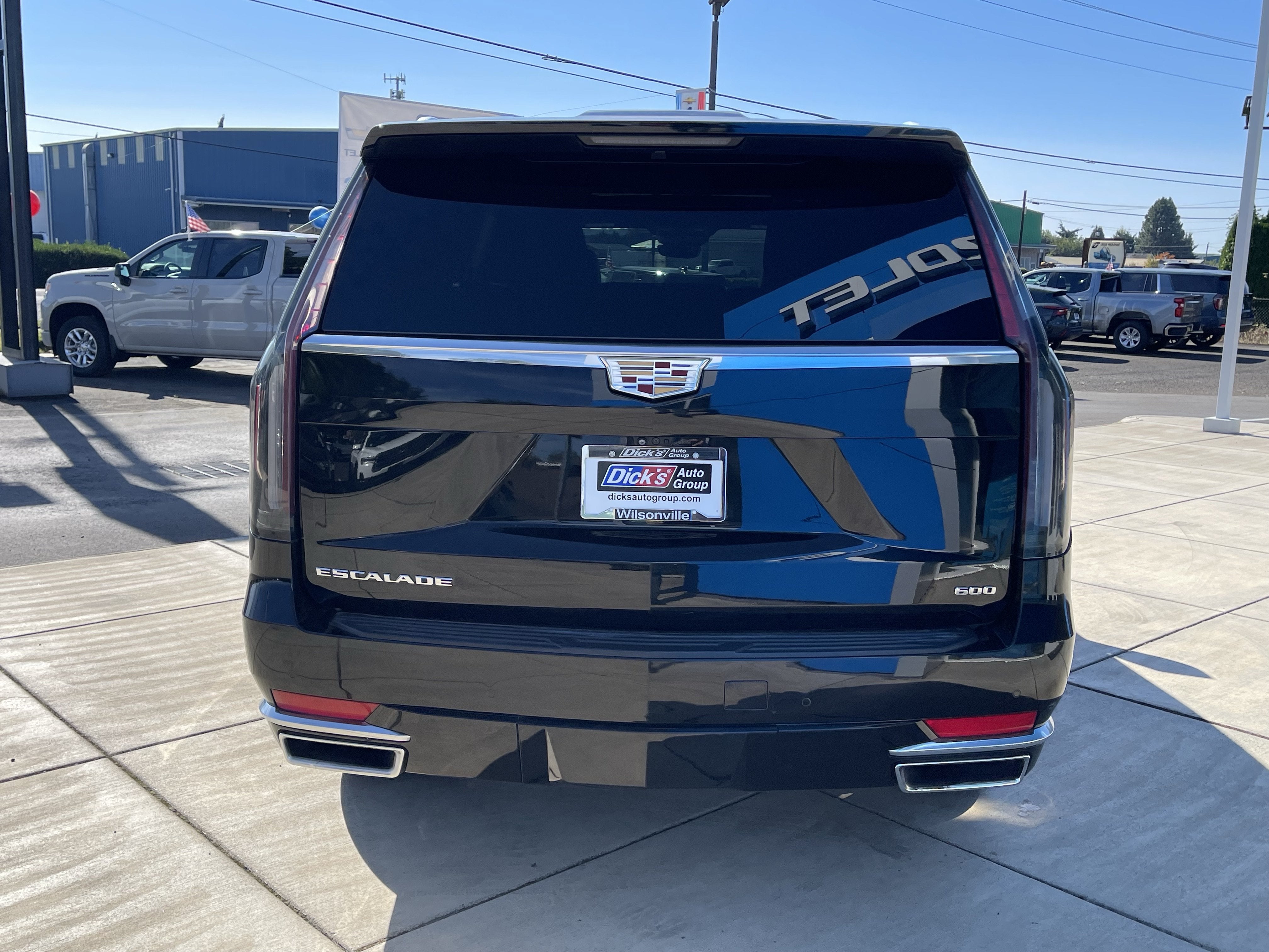 2023 Cadillac Escalade ESV 4WD Premium Luxury