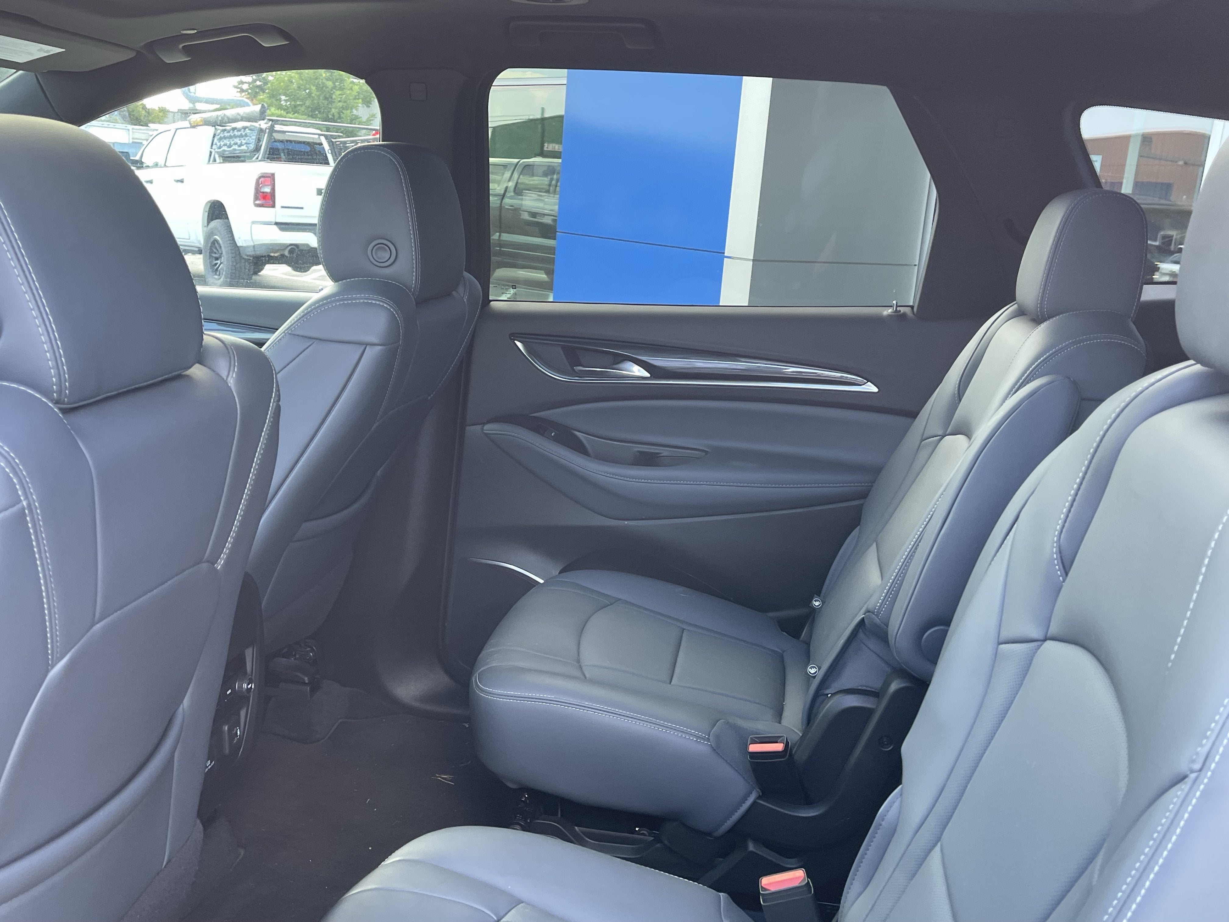 2022 Buick Enclave Essence