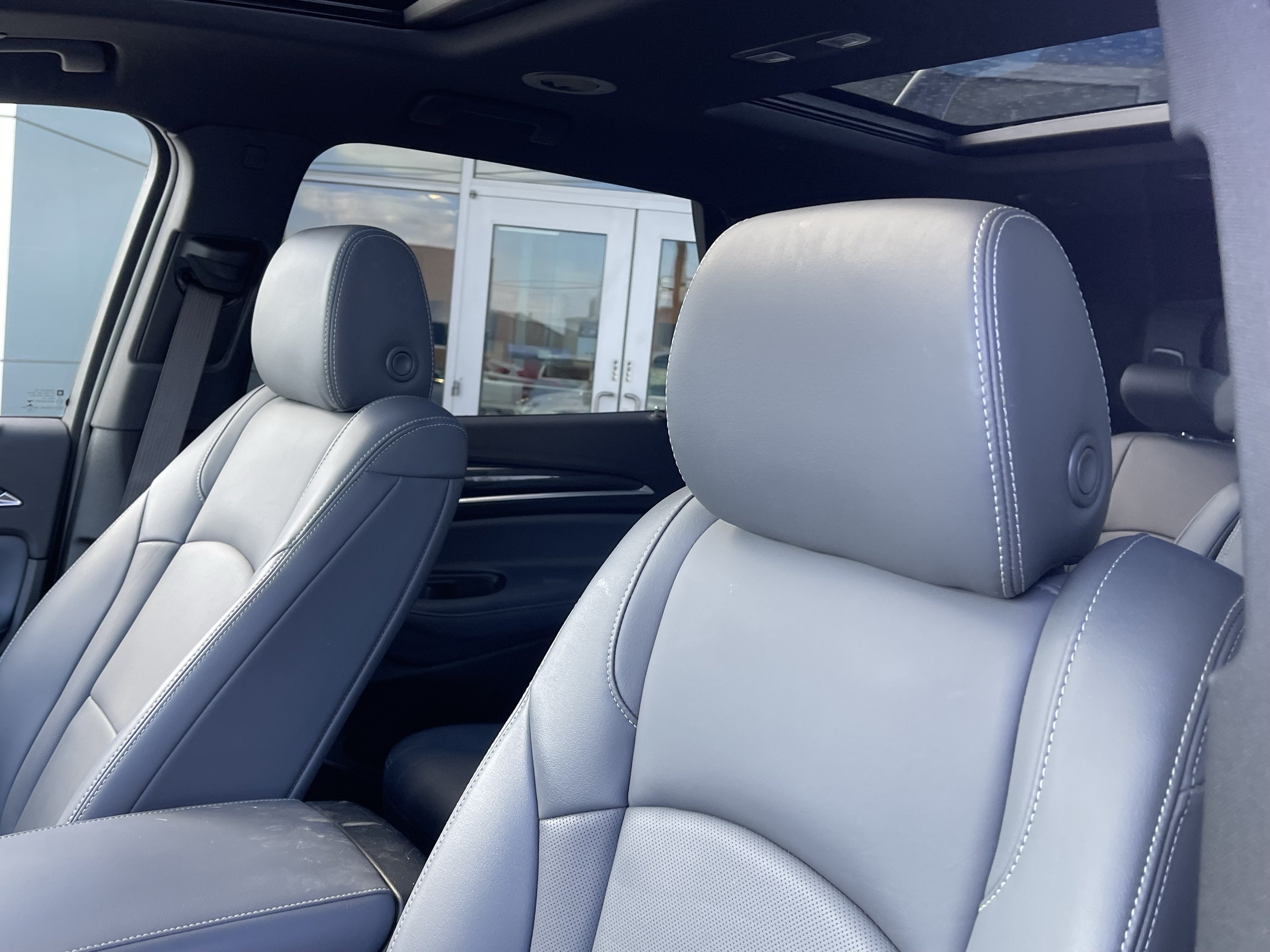 2022 Buick Enclave Essence