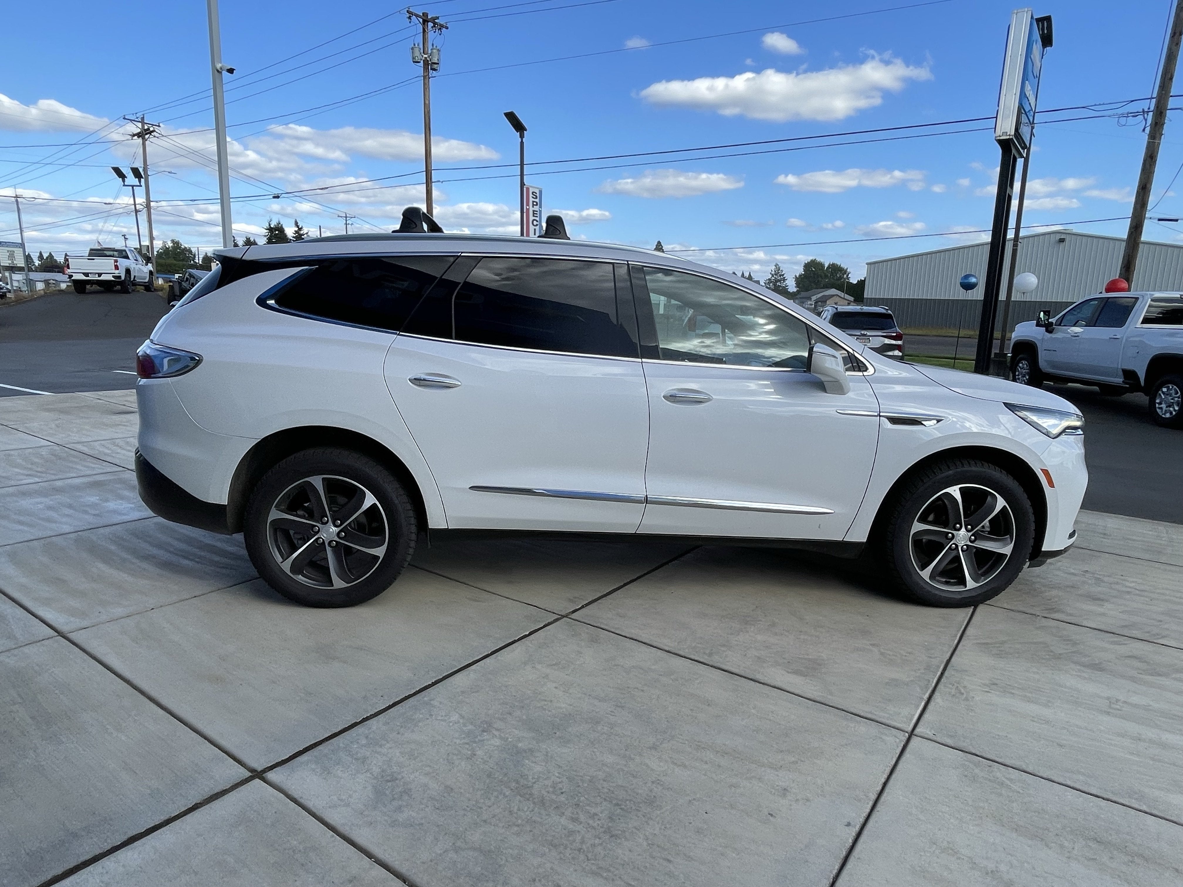 2022 Buick Enclave Essence