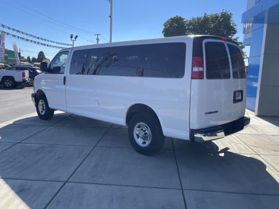 2024 Chevrolet Express Passenger 3500 1LT