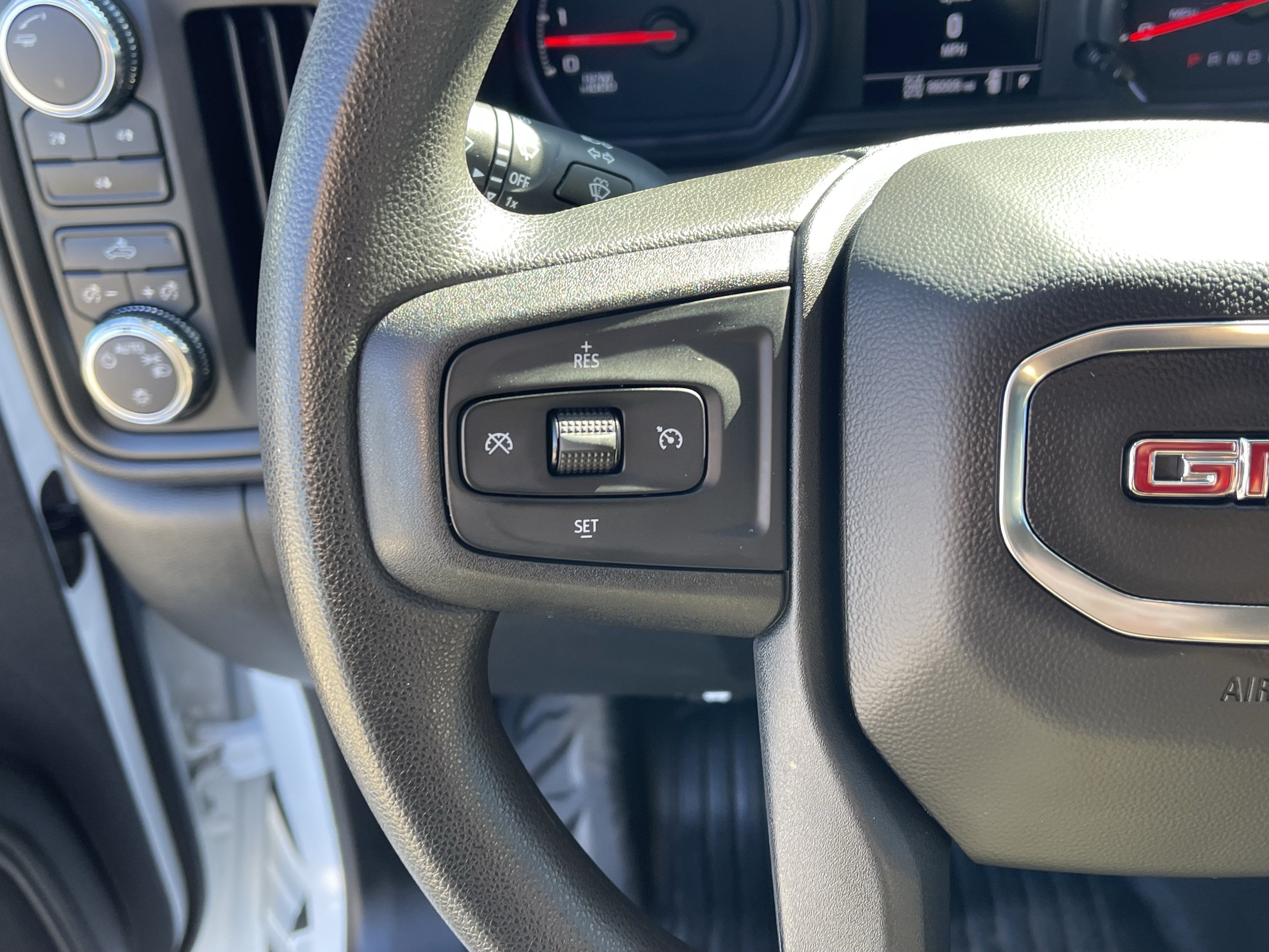 2023 GMC Sierra 2500 HD Pro